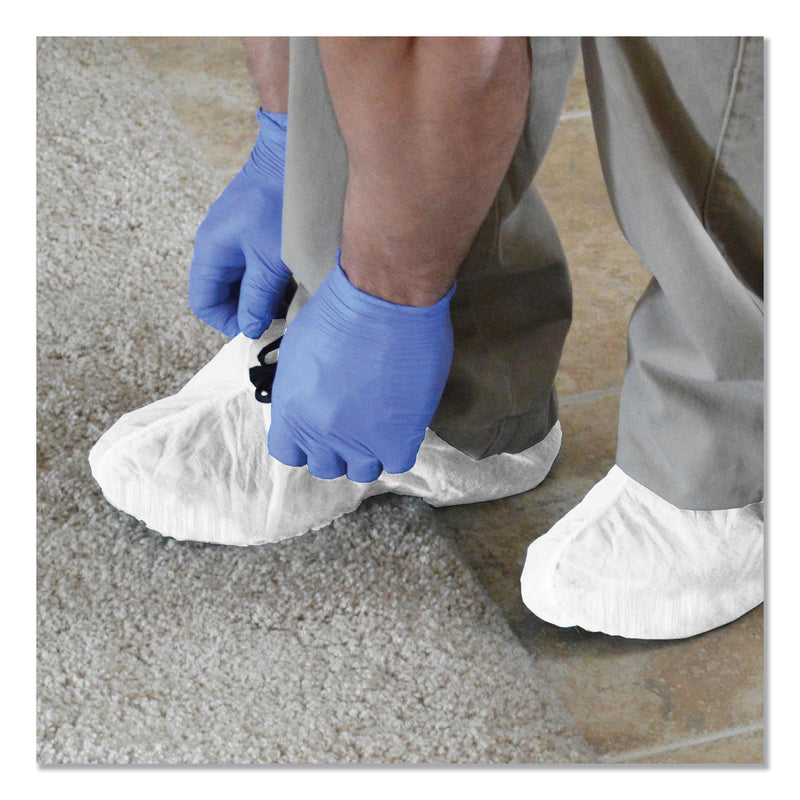 KleenGuard A40 Liquid/Particle Protection Shoe Covers, X-Large to 2X-Large, White, 400/Carton