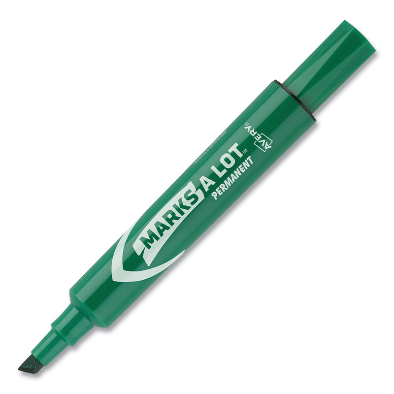 Avery MARKS A LOT Regular Desk-Style Permanent Marker, Broad Chisel Tip, Green, Dozen (7885)